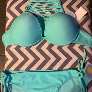 New 2 pc swim suit